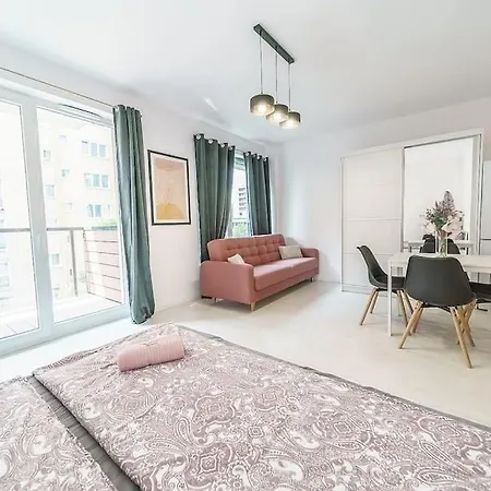 Cozy And Spacious-city Center&s42 *