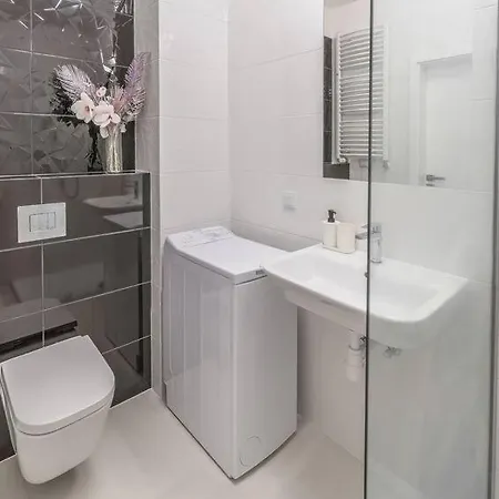 Appartement Cozy And Spacious-city Center&s42 *